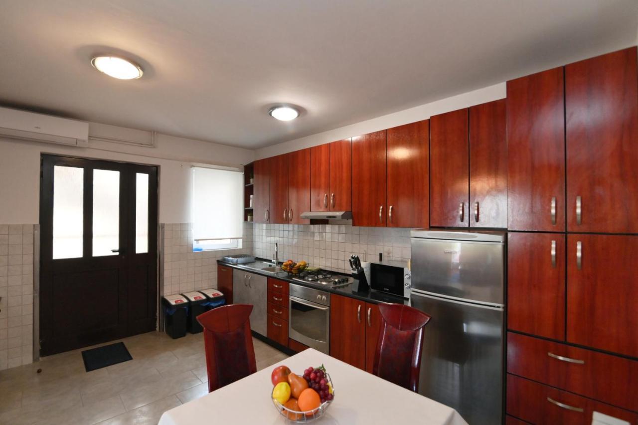 Antonio Apartments غييكا المظهر الخارجي الصورة