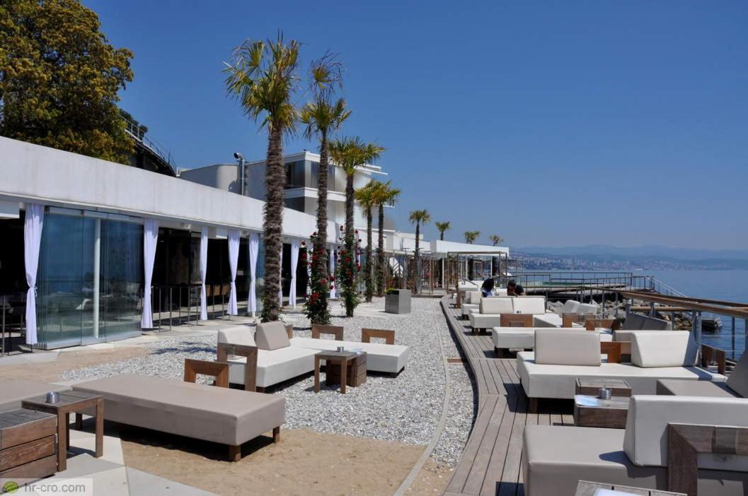 Antonio Apartments غييكا المظهر الخارجي الصورة